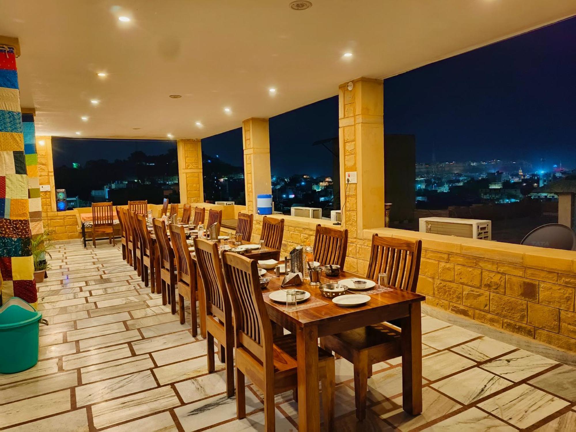 Hotel Royal Heritage Джайсалмер Екстериор снимка
